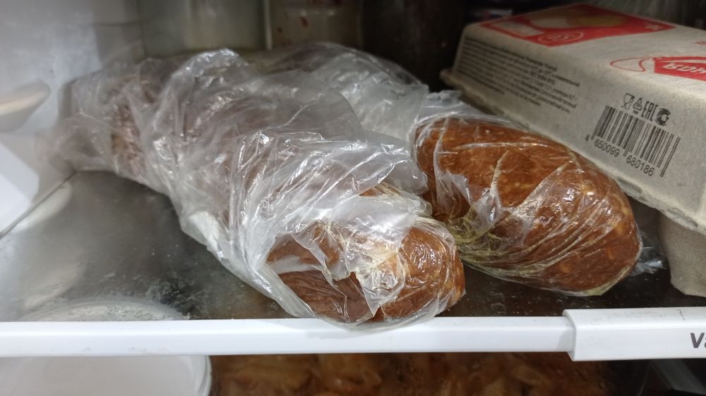 Колбаска из печенья шоколадная